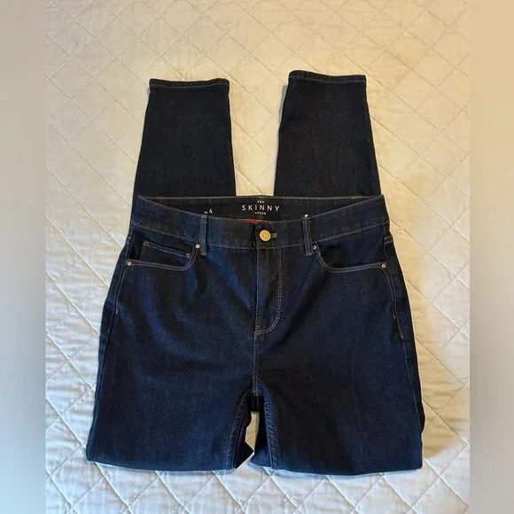 Jeans - Picture 7 of 12